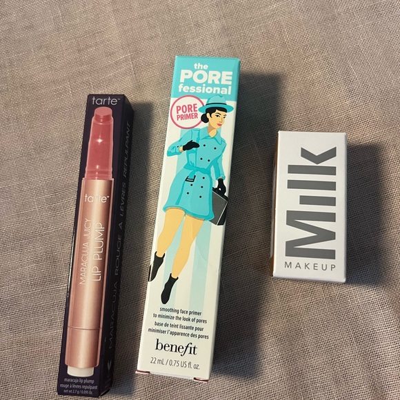 Makeup bundle - Picture 6 of 6